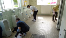 トイレ掃除の画像
