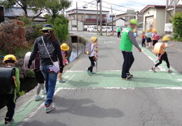 児童見守りのキョロブラさんの画像