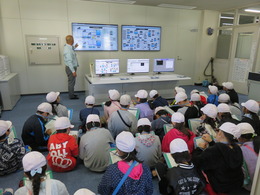 浄水場見学（4年）の画像