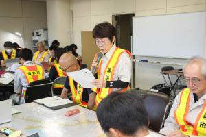 【8.27 地震総合防災訓練】大規模地震の発生を想定した総合防災訓練を開催しました。4年ぶりに市民のみなさんも参加し、避難所の設営運営訓練のほか、各対策部で工夫した訓練を行いました。