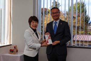 11月4日 セイコーエプソン株式会社寄付金贈呈式