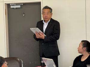 委員長司会