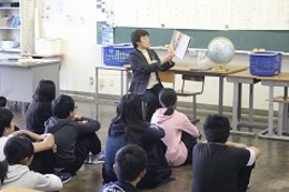 ボランティアさんの影響で小学生への読み聞かせ希望者がたくさんの画像