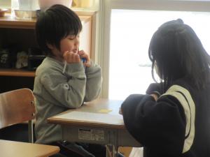 相談する子ども