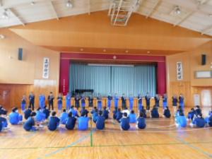 2学年 学年生徒会委員長・副委員長の紹介