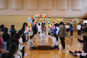 自己紹介する1年生自己紹介する1年生