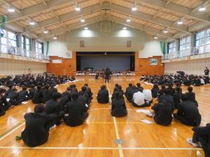 【諏訪西中】　生徒総会
