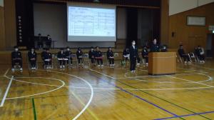 生徒総会体育館の様子